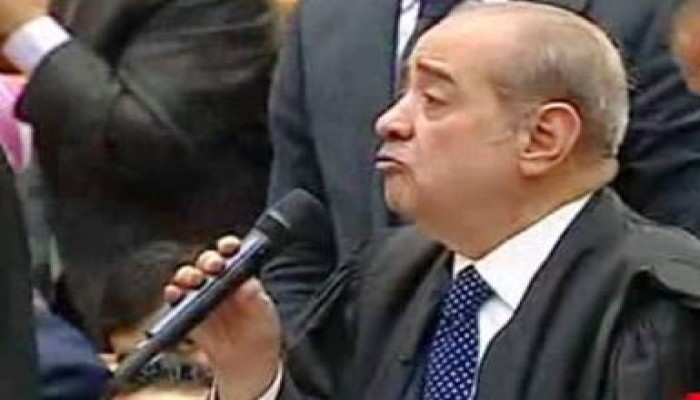 الديب يبدأ مرافعته عن المخلوع بمهاجمة النيابة