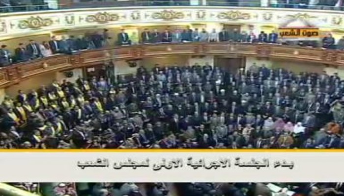 مجلس الشعب يبعث برسالة شكر للمجلس العسكري على مساندة الثورة