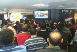 أول يوم برلمان : " هي مصر بتلاعب مين " ؟ ..