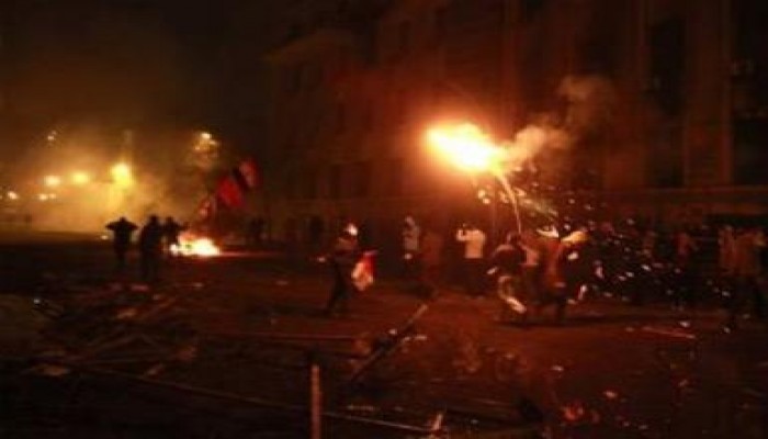 قتيلان بالرصاص الحي و212 مصابًا في الاشتباكات أمام مديرية أمن السويس