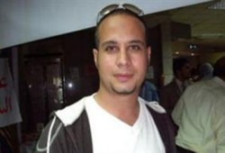 إصابة أحمد ماهر مؤسس 6 إبريل بكسر فى الجمجمة