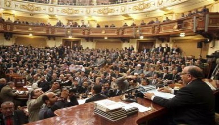 مجلس الشعب يوصي بإعداد تقرير حول قانون محاكمة الوزراء