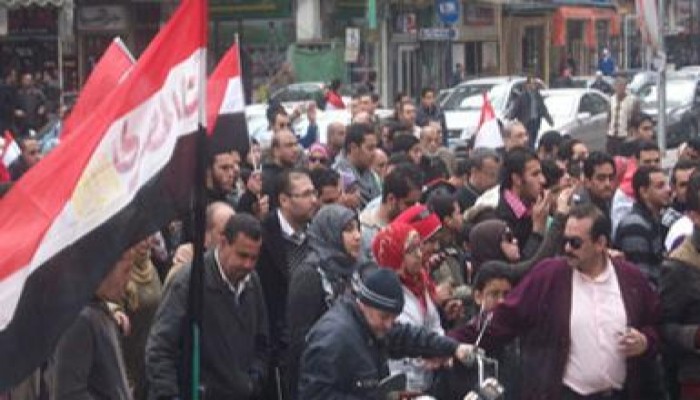 حبس 5 متهمين بقتل شهداء السويس..والنيابة تأمر بالقبض علي 11 هاربا