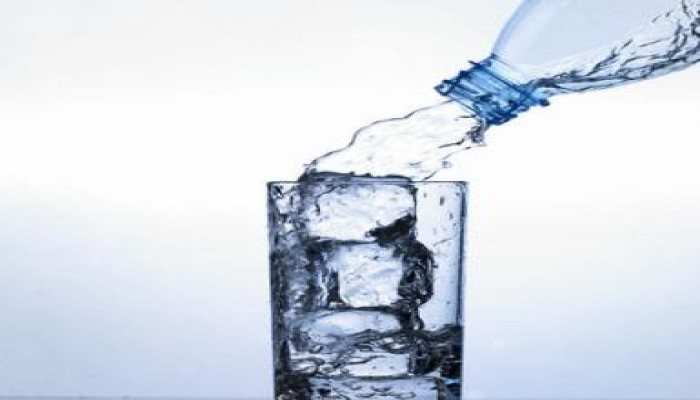 شاب صيني يعيش على الماء فقط منذ حوالي 20 عاماً