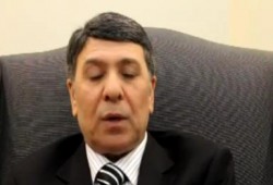 معاون وزير النفط السوري يعلن انشقاقه عن النظام وانضمامه للثورة (متلفز)