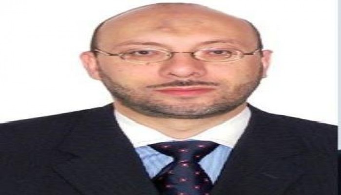د/ أحمد عبد العاطي خبير صناعة الدواء العالمي العائد من المنفى (معلومات عامة)