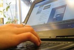 لجنة النقل والمواصلات تطالب الحكومة بسرعة حجب المواقع الإباحية