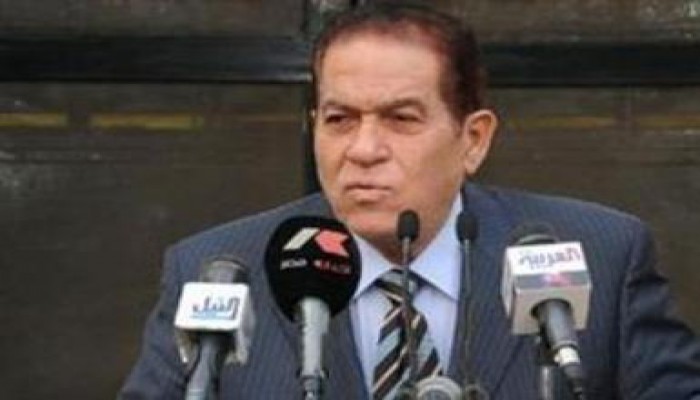 مصادر: الجنزوري قال للوزراء : "لا أحد يحضر جلسات البرلمان"