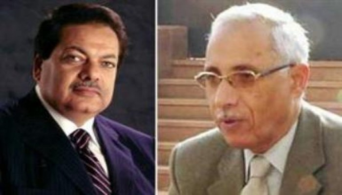 خروج وزير القوى العاملة ومحمد أبو العينين  فى السادسة صباحاً بعد احتجازهم طوال الليل