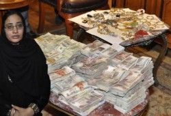 سرقة 4 ملايين جنيها ومشغولات الماظ من داخل منزل الديب (بدون أن ينتبه) !!!