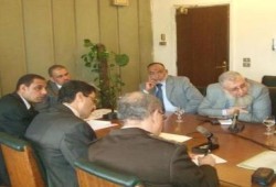 لجنة الصناعة : الحكومة تغلق باب التعيين في وجه الشباب ووزاراتها تفتح "الباب الخلفي"