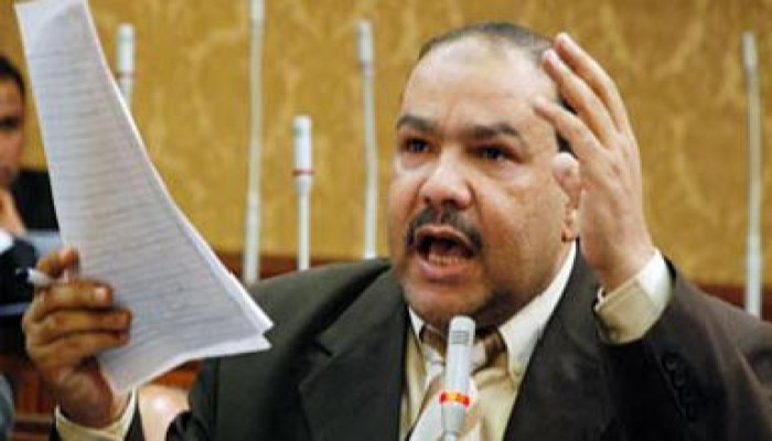 عزب مصطفى: الحكومة صدَّرت فشلها للنواب وسحب الثقة منها مطلع ابريل