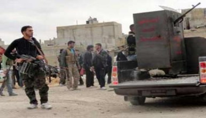 الجيش السوري الحر يأسر 17 جنديا من النظاميين في إدلب