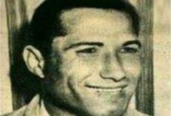 من الروائع : هم أخرجوك فعد إلى من أخرجوك ... فهناك أرض كان يزرعها أبوك