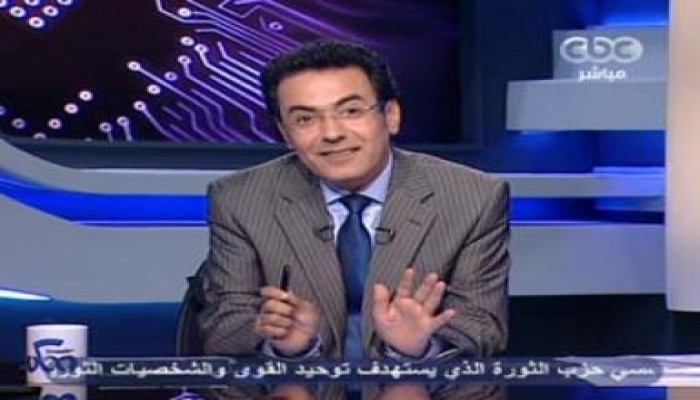 (المتحول) خيرى رمضان توقع حكم إلغاء "التأسيسية" و نائب رئيس مجلس الدولة يقاضيه