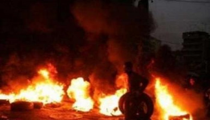 اهالي السلوم يحرقون مبنى المخابرات الحربية بعد مقتل شخصين على يد الجيش