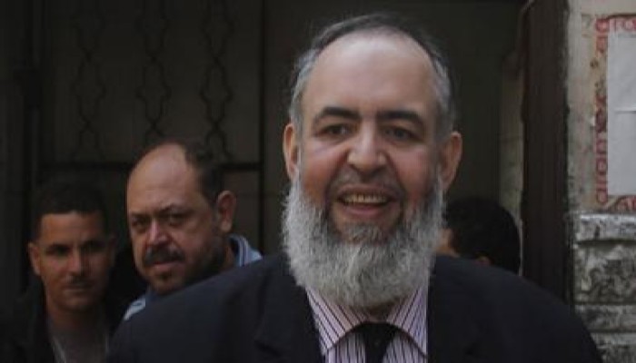 أبو إسماعيل يحصل على شهادة من الداخلية تنفى اكتساب والدته الجنسية الأمريكية