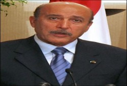 أنباء عن إحالة عمر سليمان للنائب العام بتهمة تزوير التوكيلات