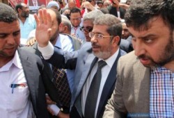 استقبال حاشد للدكتور مرسي بالاقصر (مصور)