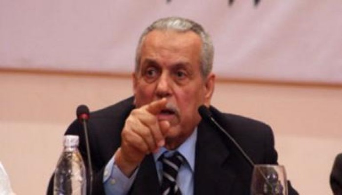 الإدارى يبطل قرار انتخابات الرئاسة بإحالة قانون العزل إلى الدستورية : وأحمد شفيق (استبعاد)