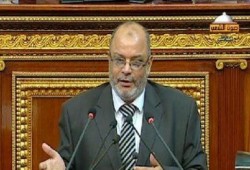 "الحرية والعدالة" ينفي التقدم بمشروع قانون لـ"الدستورية"