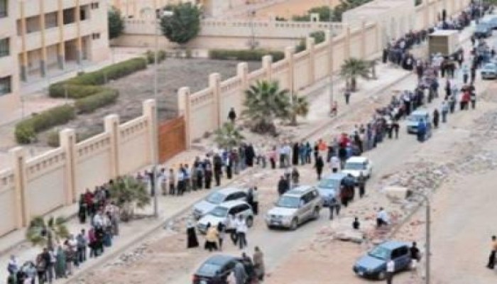 العليا للرئاسة تقرر مد فترة التصويت حتى 9 مساء بسبب الاقبال الكبير من الناخبين