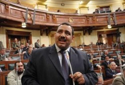 النائب محمد العمدة يطالب بالتوحد لتأييد د. مرسي