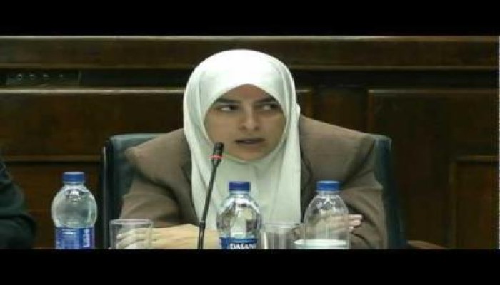 د /  هبة رؤوف عزت :  لا حمدين قاد الثورة ولا الاخوان- ولا هم كانوا بمعزل عنها يقينا