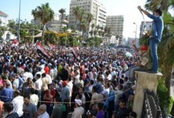 الإسكندرية تطالب بدم الشهداء (مصور)
