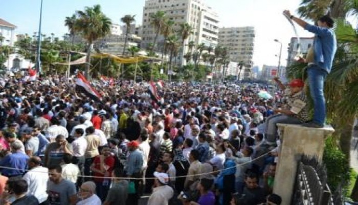 الإسكندرية تطالب بدم الشهداء (مصور)