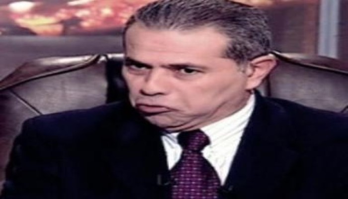 عكاشة يقف أمام القاضي مرتعداً  وسط صراخ انصاره : ليس لدى أى مستندات ضد الإخوان المسلمين !