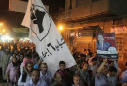 مسيرة  لتاييد مرسي بطنطا والمحلة الكبرى يقودها حازمون و6 أبريل و الكابتن مجدى طلبه