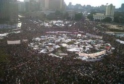 ميادين مصر اليوم ترفض احتكار العسكري للسلطه