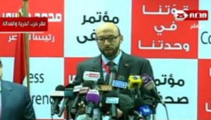 حملة مرسي تعلن فوزه بـ52% وتؤكد امتلاكها لجميع محاضر الفرز
