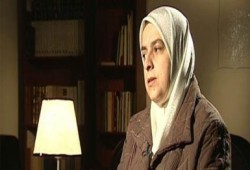 د/ هبة رؤوف عزت: الثورات لا تموت .. واعتصموا