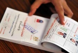 عمال الأميرية يتظاهرون ضد اتهامهم بالتزوير ويهتفون"يا بجاتو قول لعنان التزوير في اللجان"