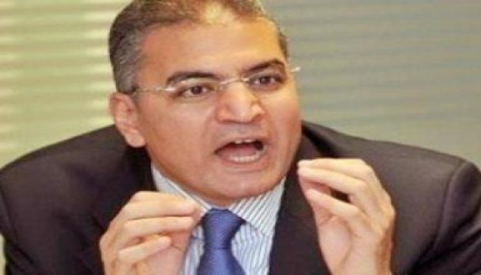 عصام سلطان : إثنان يحاولان حجب النور وثلاثة يتصدون لهم كالأسود  و(مصر هتنور ان شاء الله)