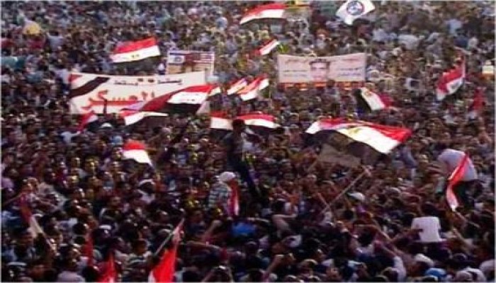 هكذا هو ميدان التحرير (ايد واحدة)