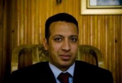 استقلال المحامين تبدأ حملة توقيعات لسحب الثقة من "عاشور"