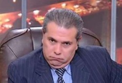 حملة لتحرير محاضر جماعية ضد عكاشة لتحريضه على الجيش