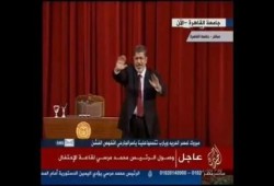 الرئيس محمد مرسي يصل إلى جامعة القاهرة