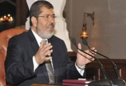 الرئيس يشكل لجنة للنظر في قضايا المعتقلين السياسيين .