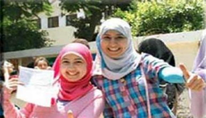 سبعة مصريين  أوائل الثانوية العامة فى الامارات