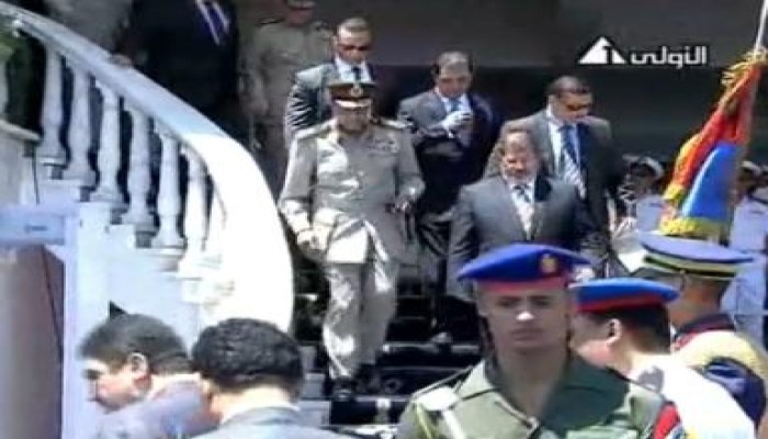 الرئيس مرسي في حفل تخرج دفعة من الكلية البحرية (متلفز)