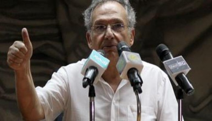 محرض على العنف وتعطيل البنوك والقناة (سابقاً) يدعو العسكري لعزل الرئيس ومحاكمته