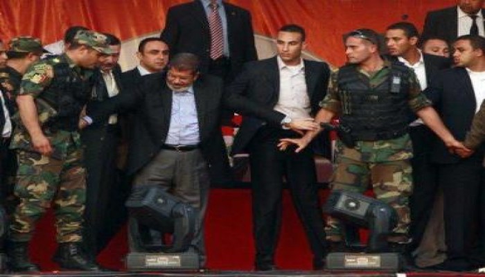 أنباء (لم تتأكد) عن خلافات بين الرئيس والعسكري (تؤجل) إعلان إسم رئيس الوزراء