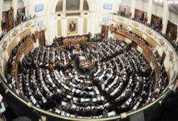 فى جلسه استمرت 5 دقائق :  الكتاتني يحيل حكم الدستورية بشأن مجلس الشعب إلى محكمة النقض