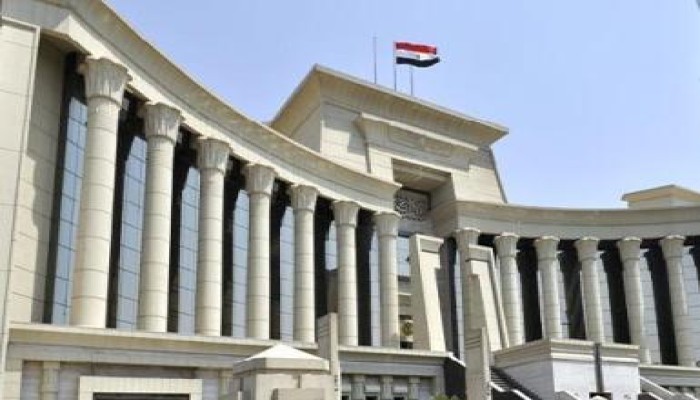 مجلس أمناء الثورة: نطالب الرئيس بحل المحكمة الدستورية لتطهير القضاء منها