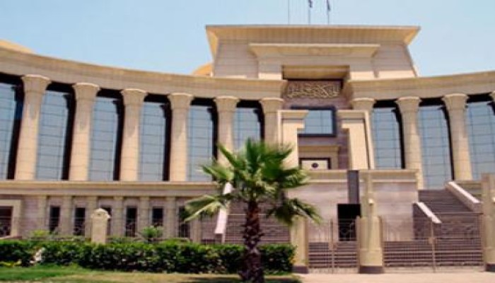 دعوى قضائية تطالب رئيس الجمهورية بتعطيل المحكمة الدستورية لحين صدور دستور جديد