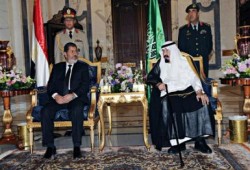 الرئيس يعود للقاهرة بعد زيارة للسعودية استغرقت يومين